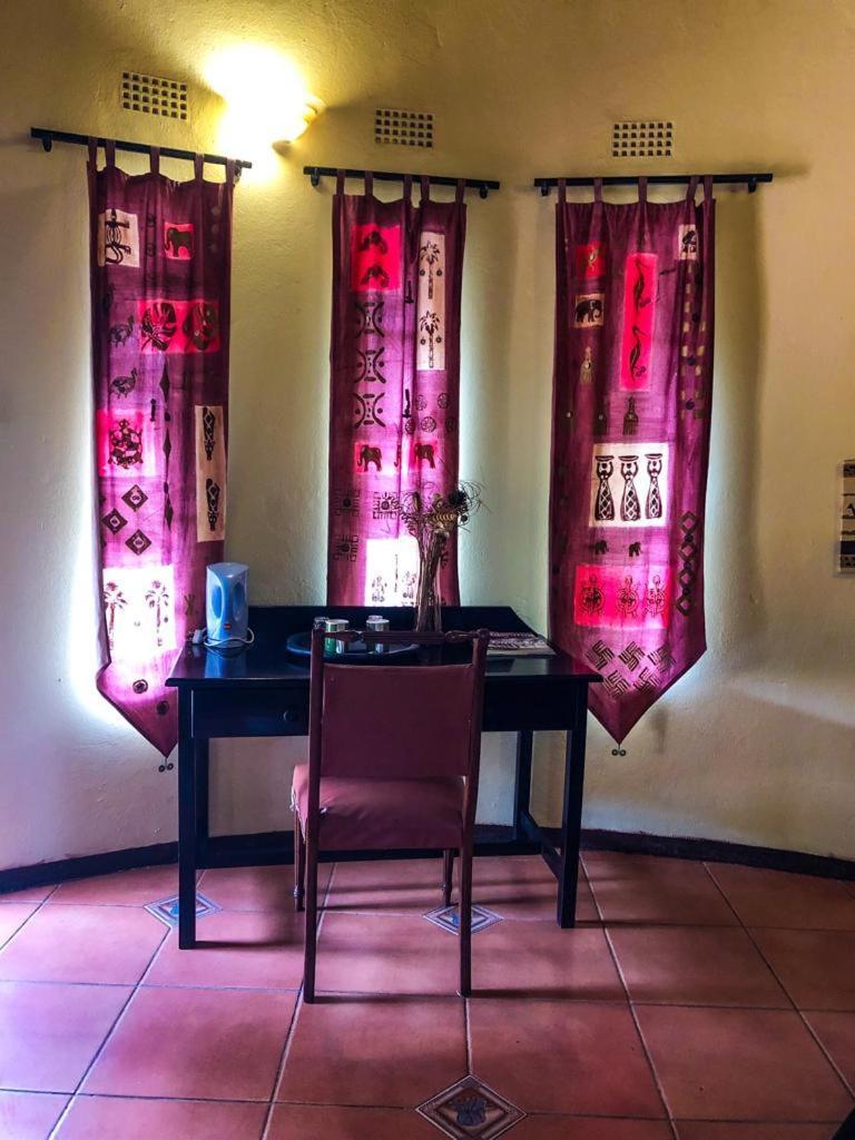 Lesoma Valley Lodge Kasane Dış mekan fotoğraf